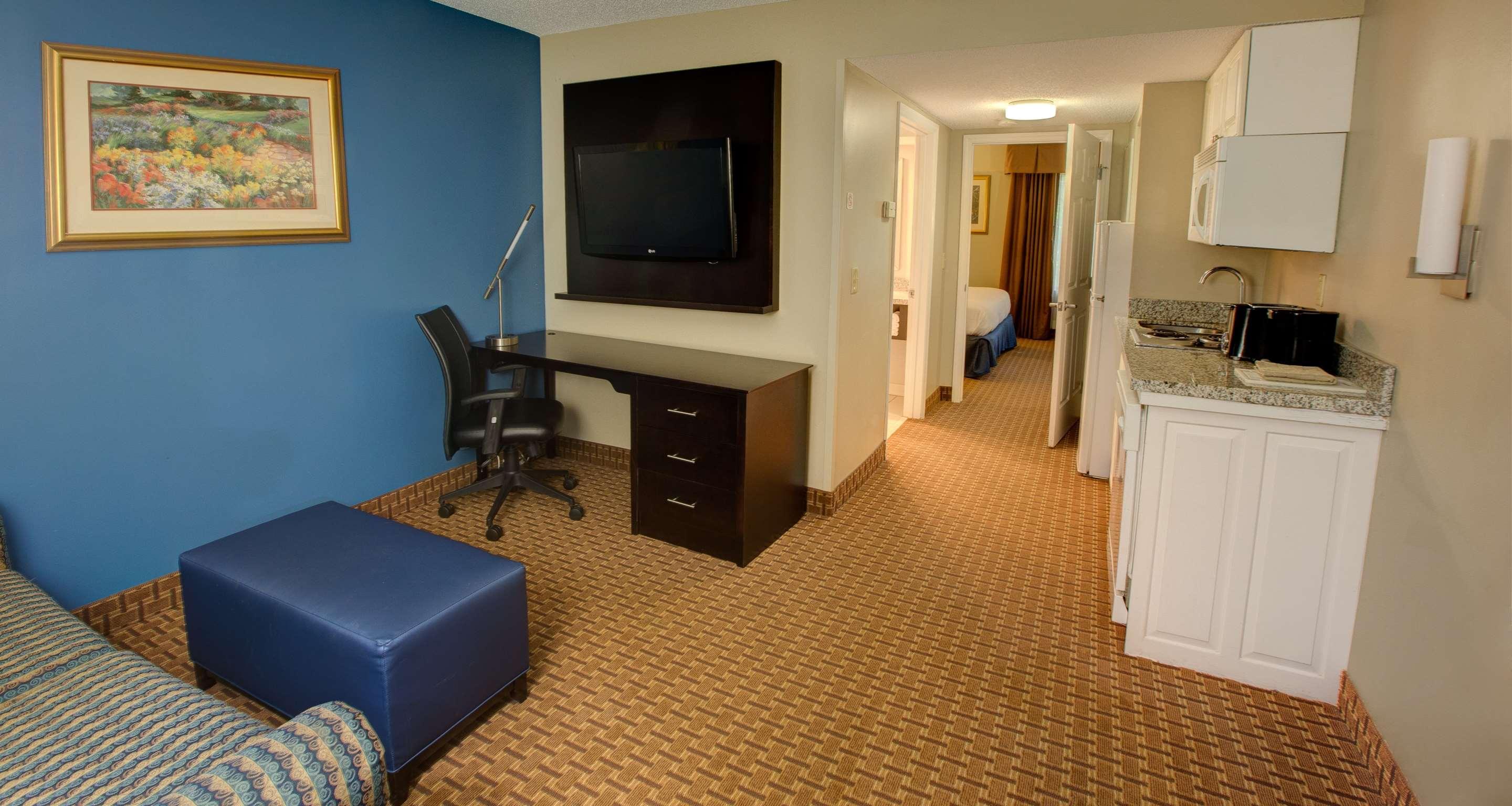 Best Western Plus Cary - Nc State Dış mekan fotoğraf