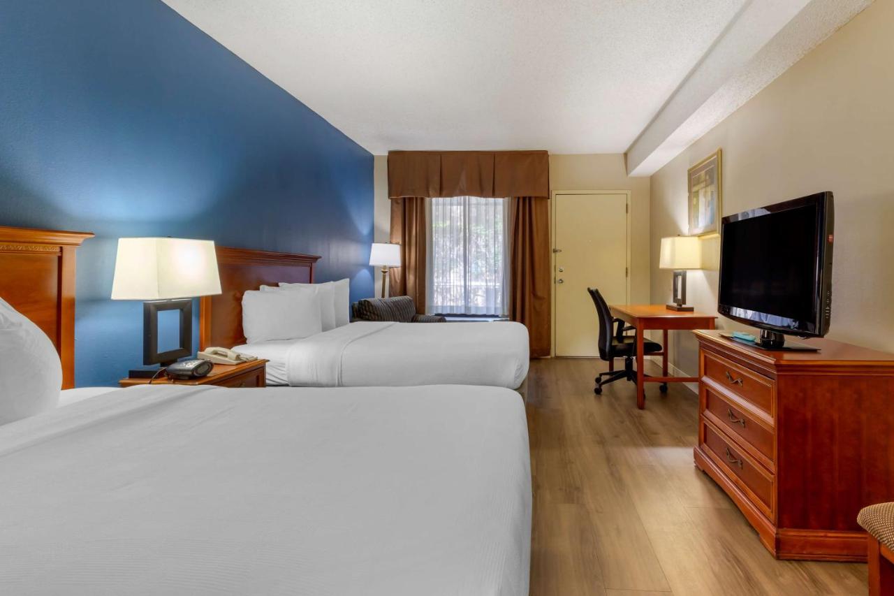 Best Western Plus Cary - Nc State Dış mekan fotoğraf