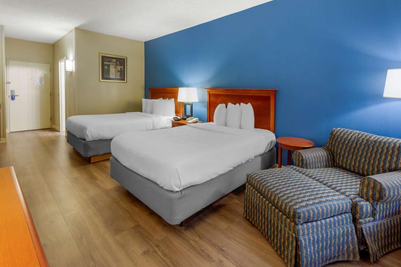 Best Western Plus Cary - Nc State Dış mekan fotoğraf